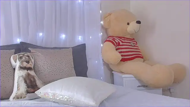 looklikeamovie online show from 09/24/25, 07:31