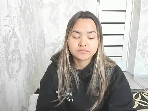 saika blush online show from 11/30/25, 08:04