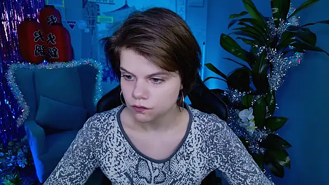 EllieMurler online show from 12/18/25, 09:03