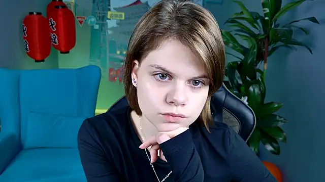 EllieMurler online show from 11/21/25, 09:08