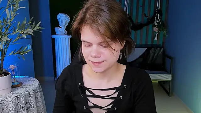 EllieMurler online show from 10/30/25, 09:07