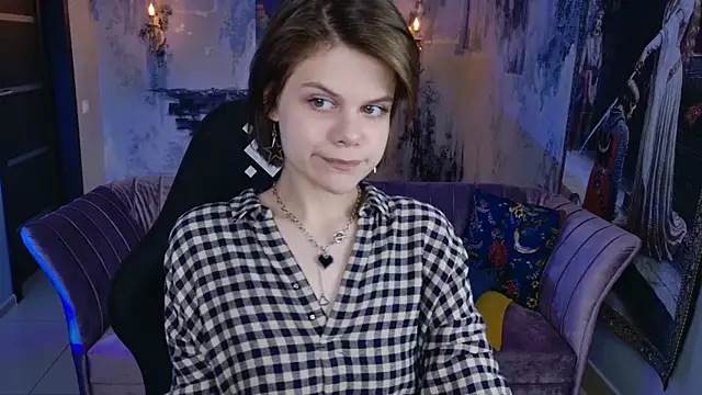 EllieMurler online show from 10/27/25, 09:10