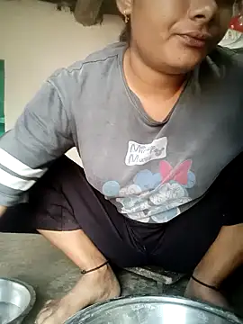 Snapshot of Hot_siiii chatting on 09/18/25, 02:14 Hot siiii online show from 09/18/25, 02:14