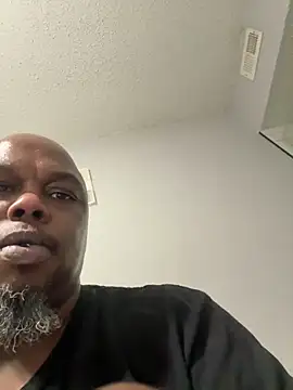 Snapshot of devon3421 chatting on 11/23/25, 09:52 devon3421 online show from 11/23/25, 09:52