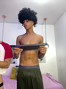 Violet Dream2 online show from 04/05/26, 08:37