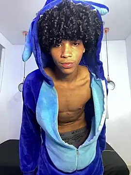 Violet Dream2 online show from 04/07/26, 08:05