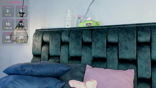 Snapshot of Bellarohs chatting on 02/20/26, 01:46 Bellarohs online show from 02/20/26, 01:46