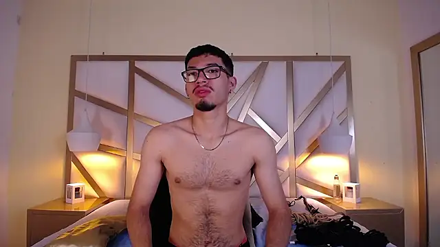 Snapshot of Jaxon_Carter chatting on 01/10/26, 01:23 Jaxon Carter online show from 01/10/26, 01:23