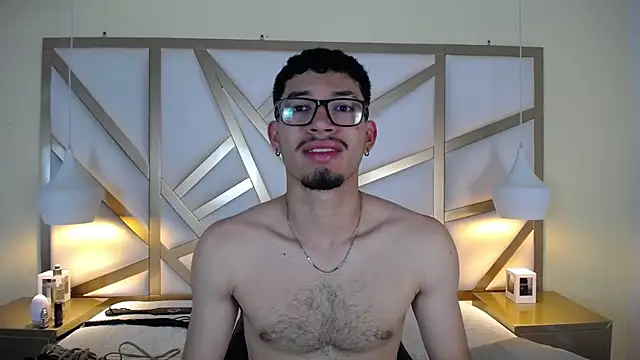 Snapshot of Jaxon_Carter chatting on 10/04/25, 09:05 Jaxon Carter online show from 10/04/25, 09:05