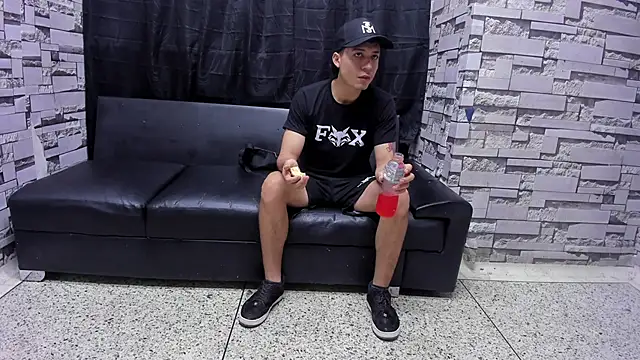 Crazy Cult Sex online show from 11/04/25, 01:15