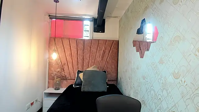 Kiara Cruz   online show from 02/28/26, 04:28