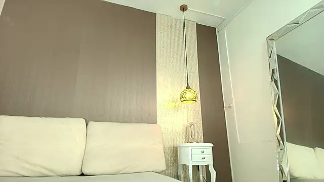 Tiifany Baker online show from 02/18/26, 07:54