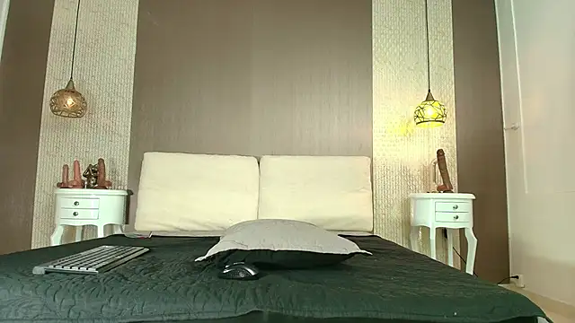 Tiifany Baker online show from 02/19/26, 07:55