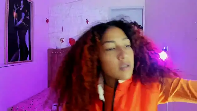 candela ruiz online show from 09/18/25, 04:21