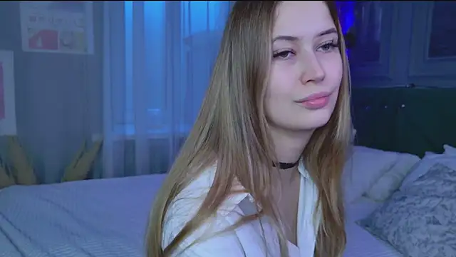 Sofii Ly online show from 11/16/25, 06:07