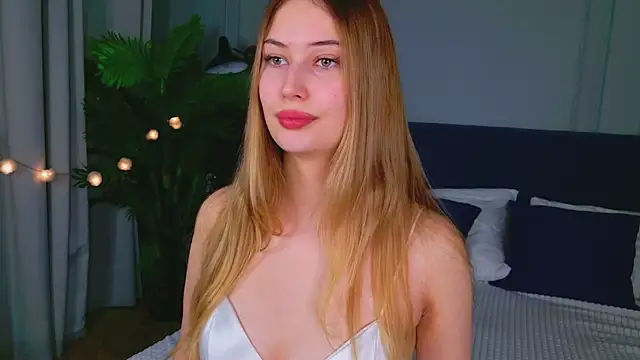 Sofii Ly online show from 12/19/25, 06:38