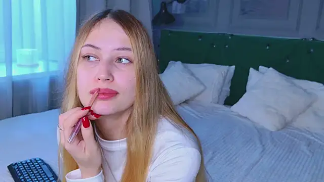 Sofii Ly online show from 10/08/25, 06:04