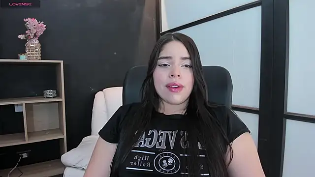 Snapshot of sunnypaytton chatting on 10/03/25, 12:50 sunnypaytton online show from 10/03/25, 12:50