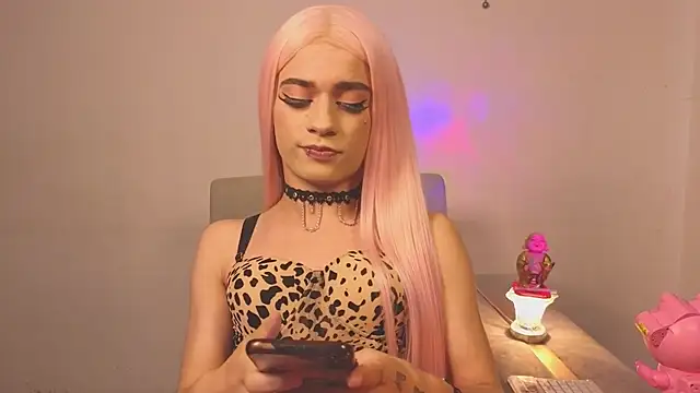 chloe ember online show from 12/20/25, 06:33