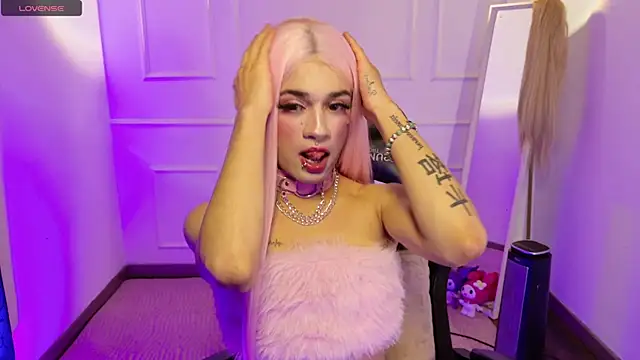 chloe ember online show from 11/11/25, 05:46