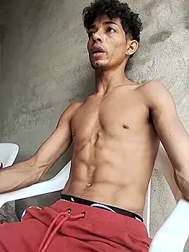 Brayanellatino online show from 04/12/26, 02:53