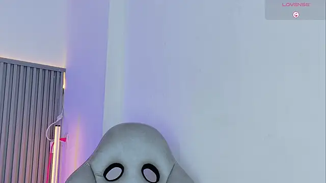 Celeste Presstigge online show from 02/12/26, 09:47