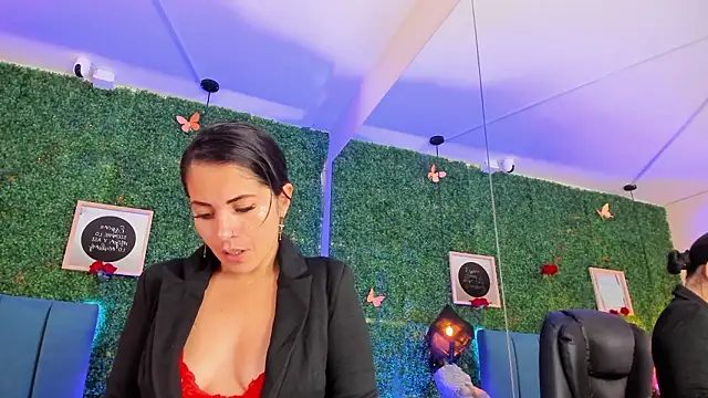 Linagh  online show from 01/14/26, 11:25