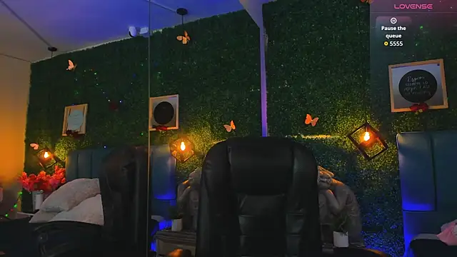 Snapshot of Linagh_ chatting on 12/02/25, 11:34 Linagh online show from 12/02/25, 11:34