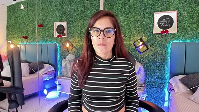 Linagh  online show from 04/04/26, 11:28