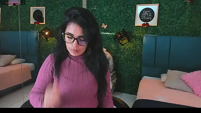 Snapshot of Linagh_ chatting on 11/03/25, 11:58 Linagh online show from 11/03/25, 11:58