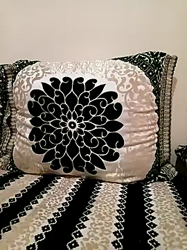 Mroma89six online show from 12/03/25, 09:20