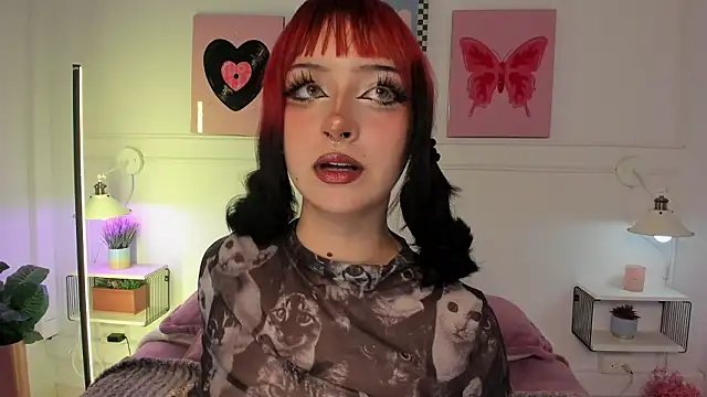 Zoe Lynch  online show from 03/11/26, 11:26