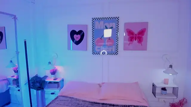 Zoe Lynch  online show from 02/23/26, 11:44