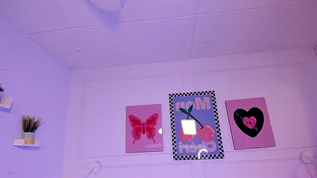 Zoe Lynch  online show from 02/02/26, 11:42