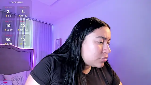 Snapshot of Zoey_thompson chatting on 07/07/26, 08:23 Zoey thompson online show from 07/07/26, 08:23