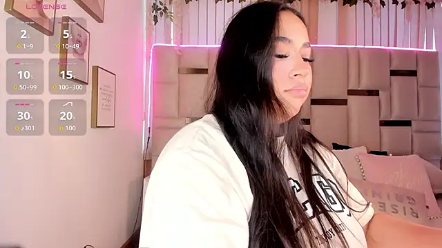 Zoey thompson online show from 11/21/25, 09:14