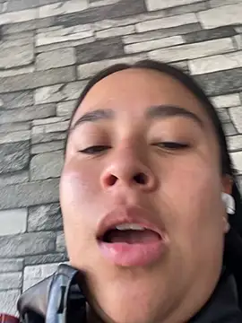 Zoey thompson online show from 03/23/26, 07:36