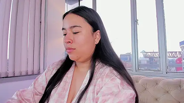 Zoey thompson online show from 02/12/26, 08:30