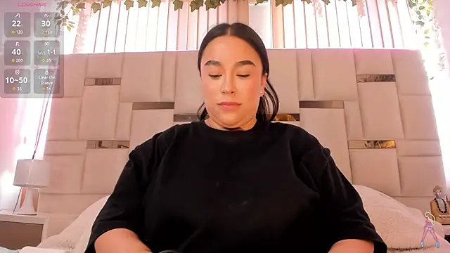 Zoey thompson online show from 02/04/26, 09:32