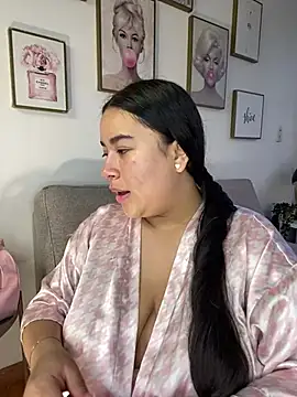 Zoey thompson online show from 04/08/26, 08:10