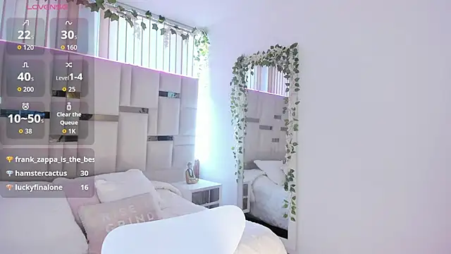 Zoey thompson online show from 01/10/26, 07:31