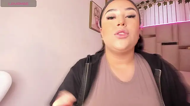 Zoey thompson online show from 11/15/25, 08:24