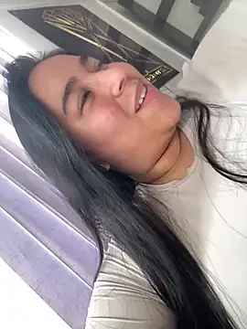 Zoey thompson online show from 03/19/26, 07:36