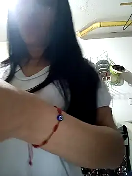 lucyy liiuu online show from 11/23/25, 11:59