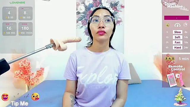 lucyy liiuu online show from 11/28/25, 02:17