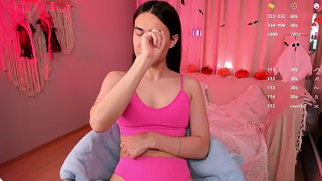 HeyAlena online show from 10/18/25, 11:12