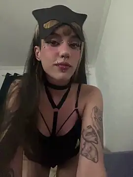 virtualgirlbr online show from 10/27/25, 01:39