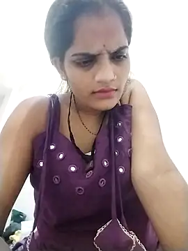 Snapshot of Sofia_kuuu chatting on 11/04/25, 06:50 Sofia kuuu online show from 11/04/25, 06:50