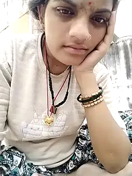 Snapshot of Sofia_kuuu chatting on 09/15/25, 02:56 Sofia kuuu online show from 09/15/25, 02:56