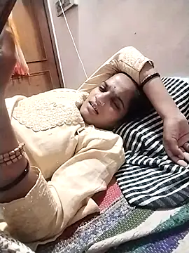 Snapshot of Sofia_kuuu chatting on 09/23/25, 11:17 Sofia kuuu online show from 09/23/25, 11:17